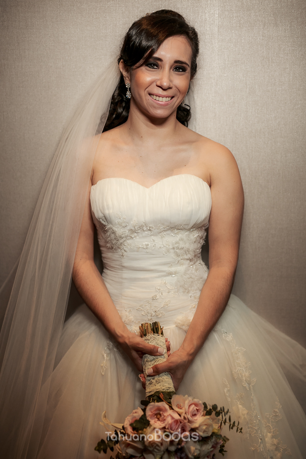 Vestido Princesa con Plumas